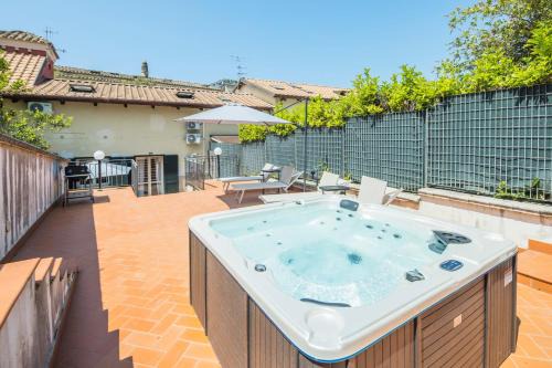 Magazzeno Apartment | Villa Al Borgo - Villa with Private Garden