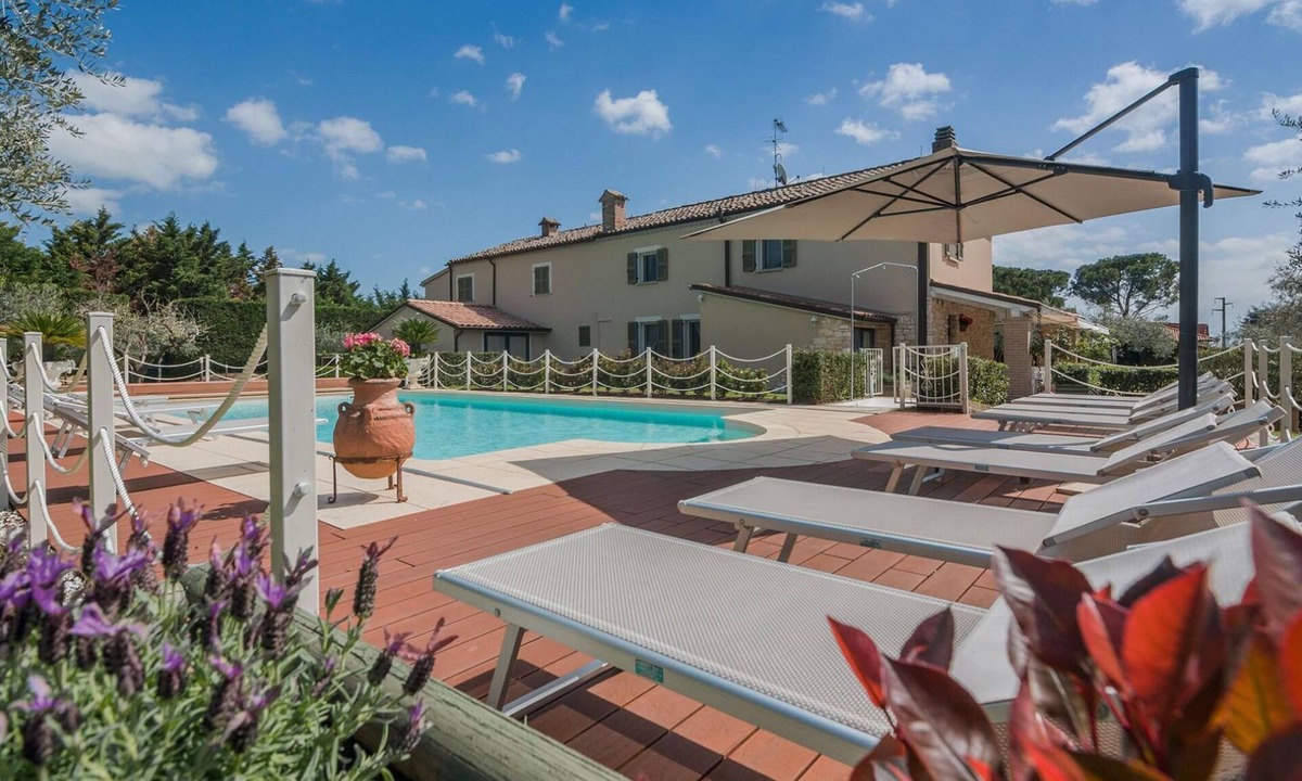 Fano Villa | Villa Alis - Private villa, 5 bedrooms, pool, A/C, wifi, pets, sauna, Marche