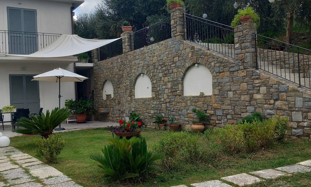 Perdifumo Villa | Villa between olive groves and the sea