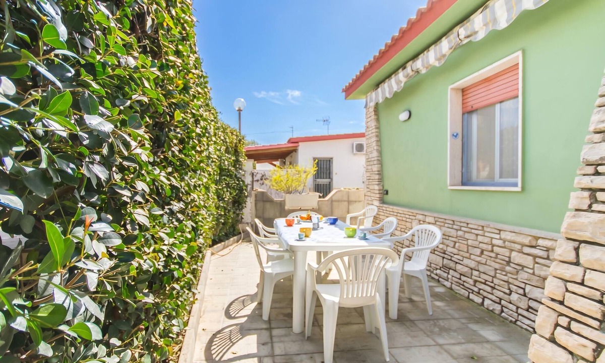 Scala di Furno Villa | Villetta Belvedere 400 Meters From Sea, Porto Cesareo, Italy