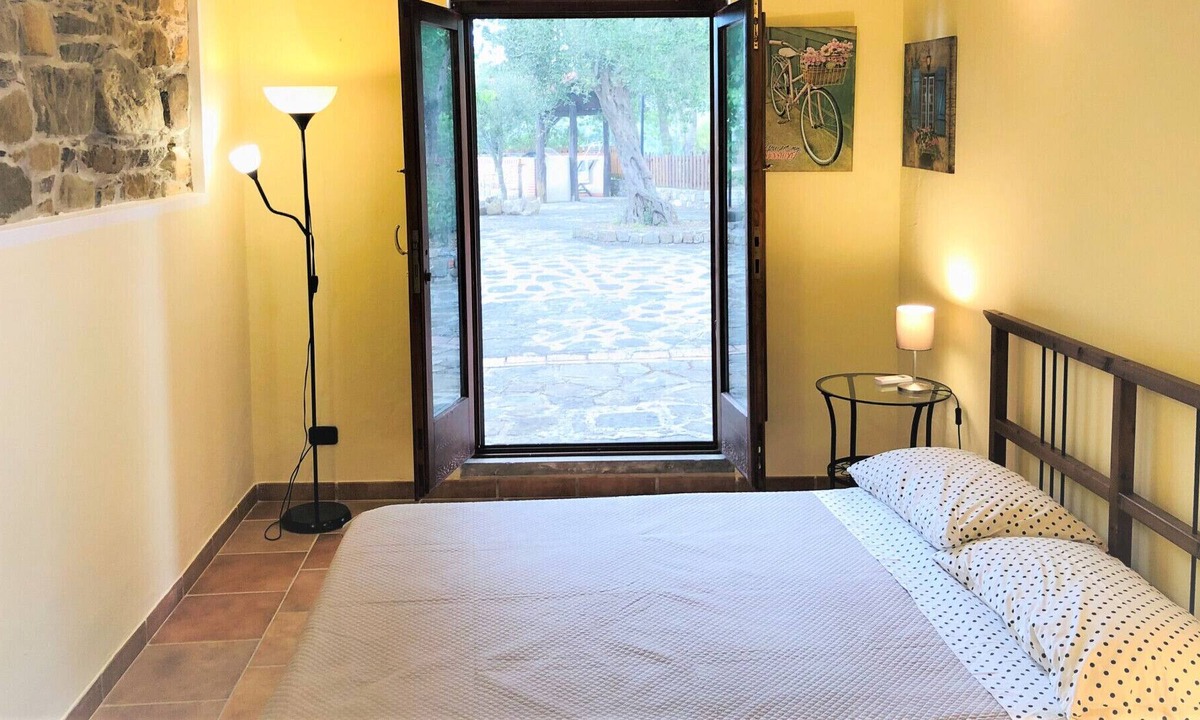 Gioi Bed & Breakfast | Vrbo Property