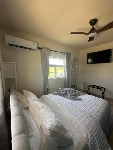 Fortescue Apartment | Windy Bottom