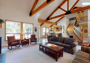 33 Oregon Loop | 4 BR / 4.5 BA, Sleeps 8 in Sunriver