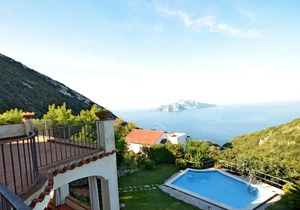 AMORE RENTALS - Villa Posidonia 2 with Sea View, Swimming Pool and Garden