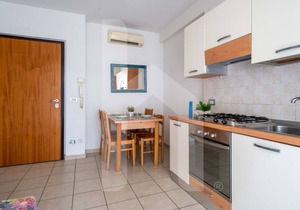 Holiday Rendez Vous 17 - First floor apartment with side sea view