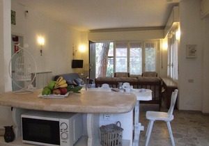 holiday flat 'Azalea' with terrace in Marina di Castagneto Donoratico