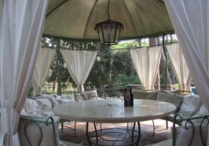 holiday flat 'Azalea' with terrace in Marina di Castagneto Donoratico