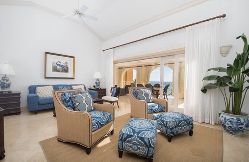 Little Battaleys House | 2300 sq. ft. One-Bedroom Luxury Beachfront Suite on the West Coast
