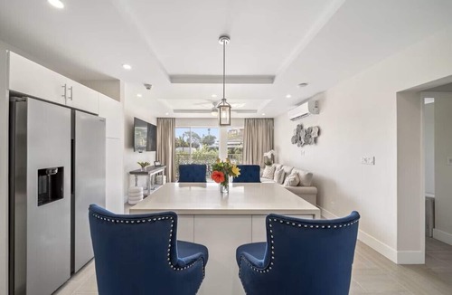 Speightstown Condo | 2BR 2BR West Coast Condo, Pool, Rooftop, Beaches, Restaurants - Coral Beach 101