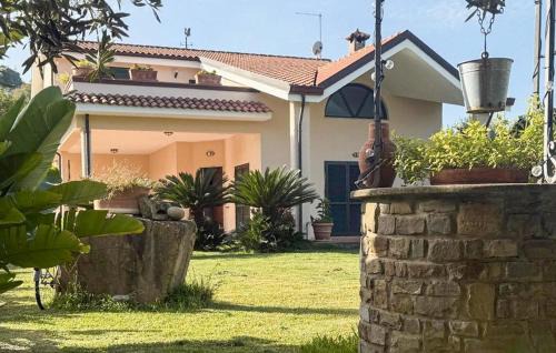 Alani House | 3 Bedroom Lovely Home In S M Di Castellabate