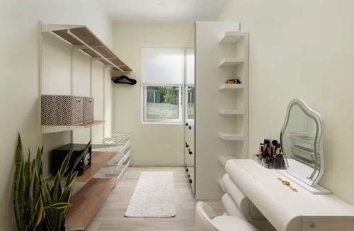 Deanes House | 3-Bedroom Pool/Garden Modern West Coast Villa