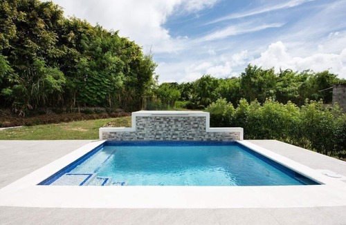 Deanes House | 3-Bedroom Pool/Garden Modern West Coast Villa