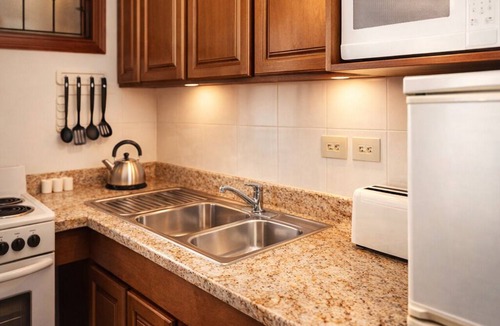 Retreat Hotel | 3 Units | Explore Beaches & Bays | Pool, Spa and Beach Shuttle