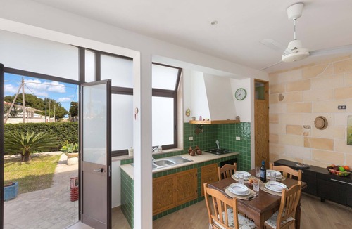 Torre Rinalda House | 3269 Villetta Monica by BarbarHouse