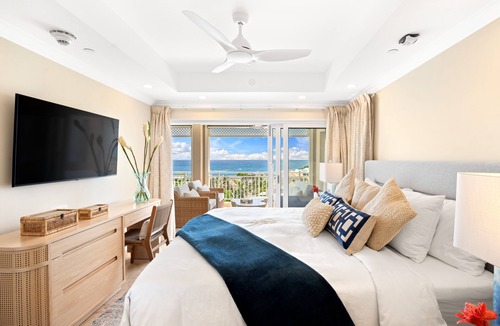 Diamond Valley Villa | A beautifully appointed 2-bdrm, 2-bath resort villa atop Barbados’ most celebrated cliffside, w/panoramic ocean views & designer interiors. Dedicated concierge service & complimentary airport transfers.