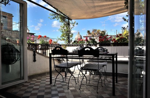Rione VII Regola Apartment | A spacious apartment with a glorious private terrace in the heart of Rome.