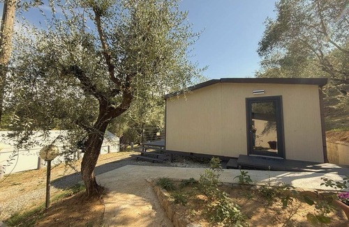 Buggiano House | A tiny house among the olive trees · comfort · views of Tuscany