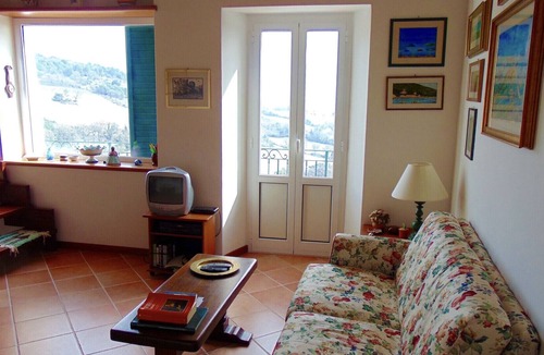 Villa Musone Apartment | A15 - Massignano, delightful three-room apartment in the heart of the Conero par