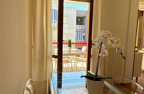 Villa Rosa Apartment | Adele House
