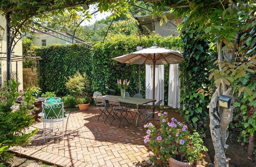 Fisciano Apartment | Agriturismo 'Quadruple Room with Garden View' with Mountain View and Air Conditioning