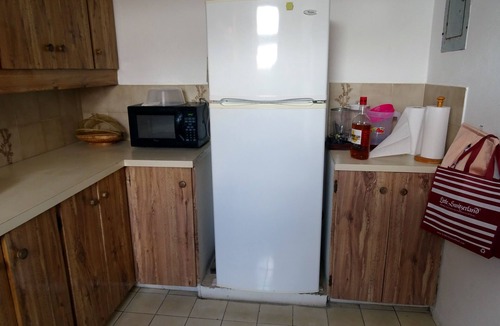 Garrison Historic Area Apartment | Airy Hastings Apartment. Two Relaxing Seaview Balconies. Super secure.