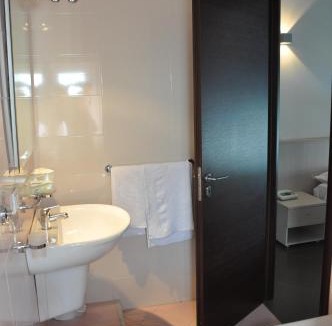 Magazzeno Hotel | Albergo Riviera Spineta