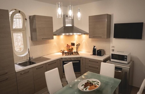 Taormina Apartment | ALOE - sea view apartment with Jacuzzi in Taormina