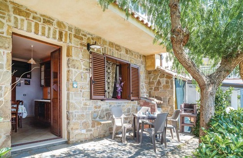Castellabate House | Amazing home in S. M. di Castellabate with WiFi