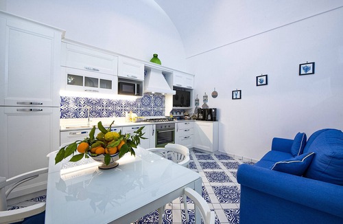 Laurito Ski Chalet | AMORE RENTALS - Maison Don Rafe’ with Sea View and Solarium