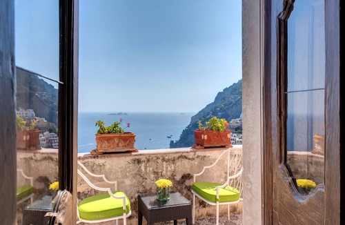 Montepertuso Villa | AMORE RENTALS - Villa San Giacomo 1 – Historic Luxury Villa with Sea View