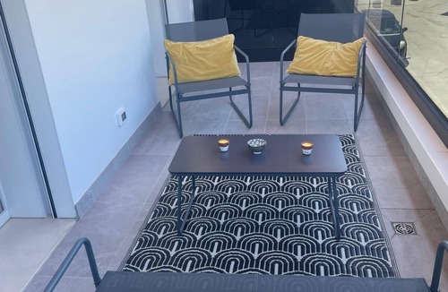 Pineta Apartment | An elegant welcome just a short walk from the beach and the D'Annunzio Pine Forest.