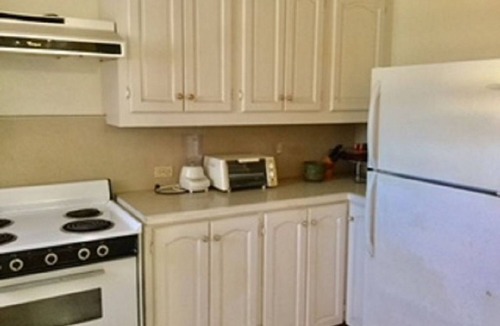 West Coast Apartment | Apartment 1C Hastings Towers opp Sea, Boardwalk, Restaurants, Bars, Centraln
