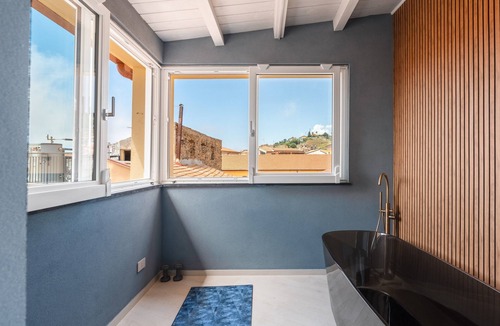 Ascea Apartment | Apartment 'Deluxe Zenone' with Sea View, Wi-Fi and Air Conditioning