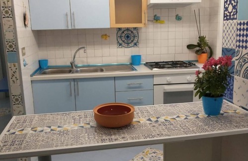 Pontecagnano Faiano Apartment | Apartment 'Ida's' with Mountain View, Wi-Fi and Air Conditioning