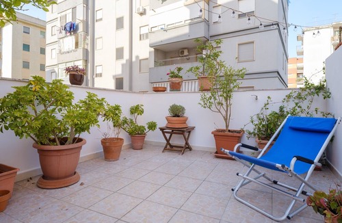 Brindisi Apartment | Apartment 'Il Posto del Cuore' close to City Centre with Terrace & A/C