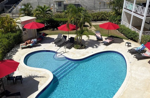Weston Apartment | Apartment In Weston, Saint James