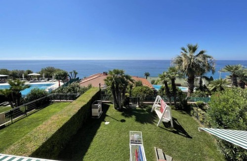 Piani-Ciapin Apartment | Apartment Le Margherite (SLR256) in San Lorenzo al Mare - 4 persons, 1 bedrooms