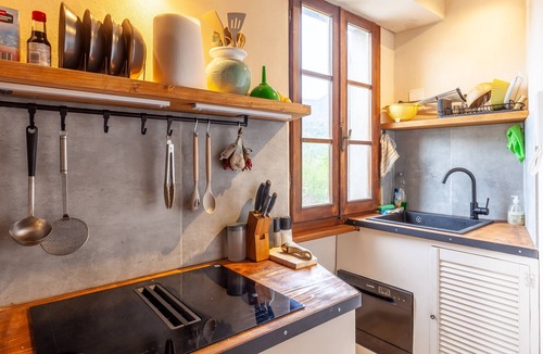 Ripa-Pozzi-Ponterosso Apartment | Apartment "Loft Vicino a Forte dei Marmi" with Wi-Fi & A/C