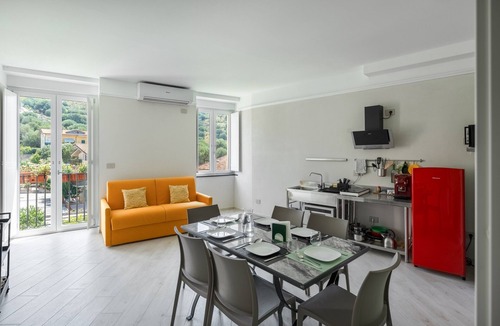 Ascea Apartment | Apartment 'Senofane' with Wi-Fi and Air Conditioning