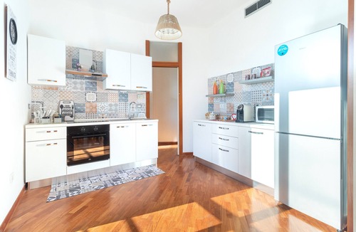 Molfetta Apartment | Apartment 'Sole E Girasoli' with Balcony and Air Conditioning