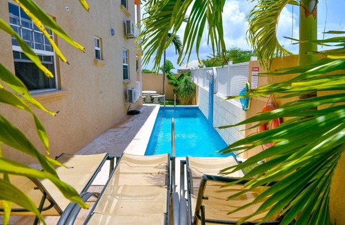 Callendar Apartment | Apartment With Pool Near Golf Course And Oistins