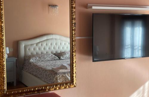 Lugo Apartment | Appartamento Luce- 2 camere da letto-Centro storico-Parcheggio privato gratuito