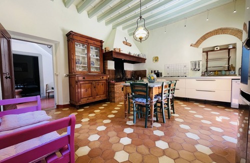 Greve in Chianti Villa | Authentic Private Tuscan Villa for 12 people in Greve: the Heart of Chianti