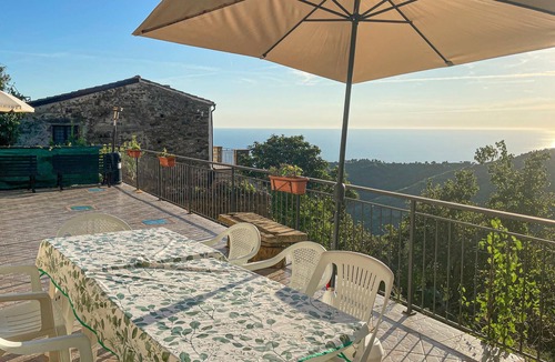 Pollica Apartment | Awesome apartment in Pollica with house sea view