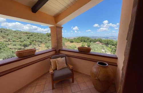 Aquara House | B&B Masusà, Wifi, swimming pool, restaurant, bar, free parking, nature.