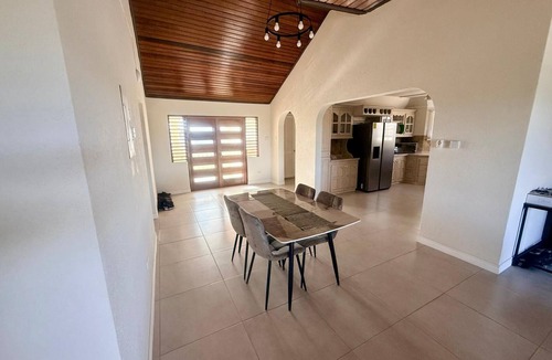 Gibbons Boggs Apartment | Barbados Bliss at Platinum Palace | Poolside 3-Bed | Oistins
