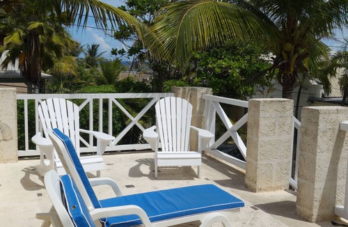 Silver Sands Apartment | Beachfront Seaside Cottage stretching over two floors