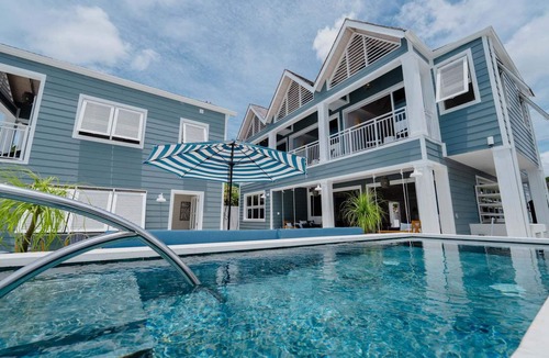 Fitts Village Villa | Beachfront Villa with Plunge Pool - Sea Breeze House (4 bed)