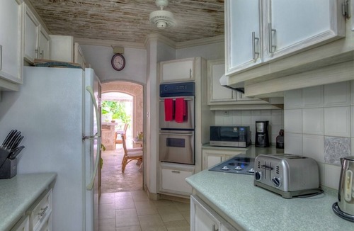 Gibbs Bay House | Beachfront Villa with Plunge Pool - Waverly One