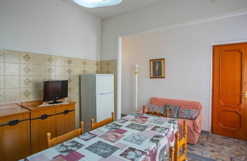 Peschici Apartment | Beautiful apartment for 7 people with WIFI, TV, terrace and pets allowed